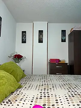 angela_isabella - Angela_isabella's free webcam - UK Sex Cams