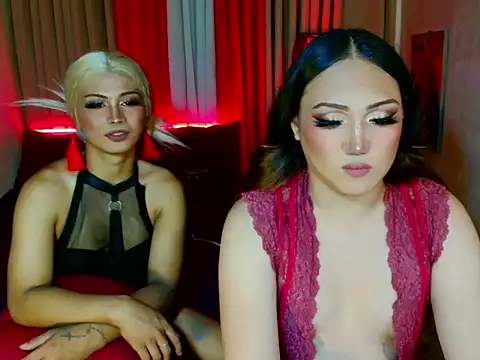 Phenomenal_Shemale webcam