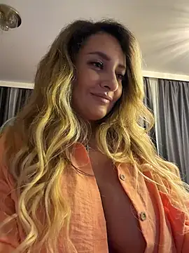 YaaraCollins webcam