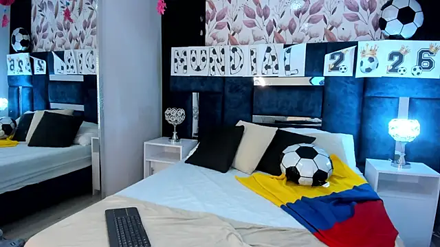 LolaGray__ webcam