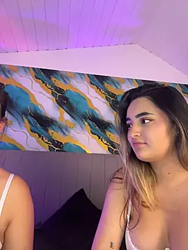 Antonella_Julieta webcam