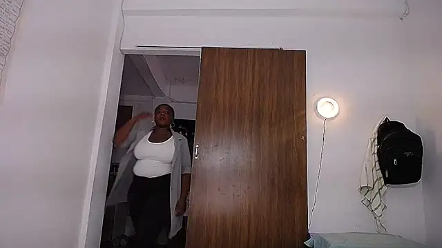 yselahot webcam