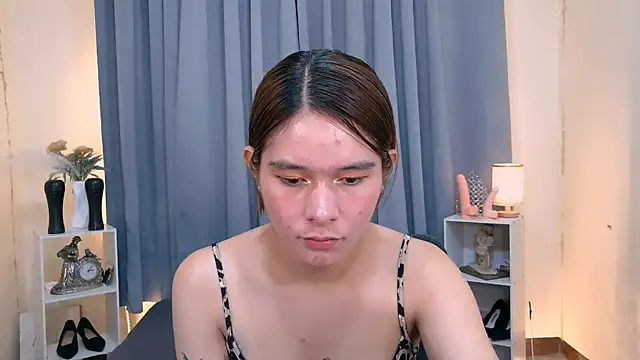 Mimi_Mckinley webcam