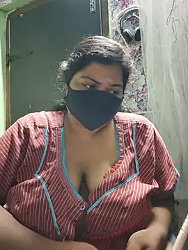 Liyaa_24 webcam