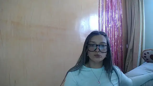 miss_lilieth webcam