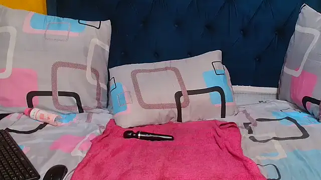 DarkCherryx webcam