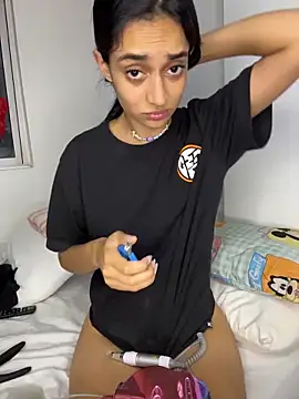 leilani_X webcam