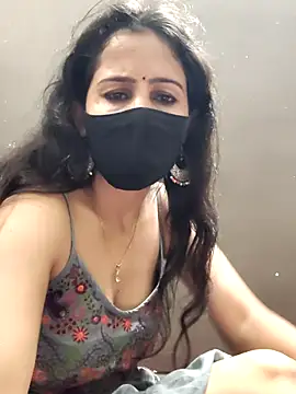 Kanika_76 webcam