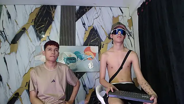 KING_LOVERS1 webcam
