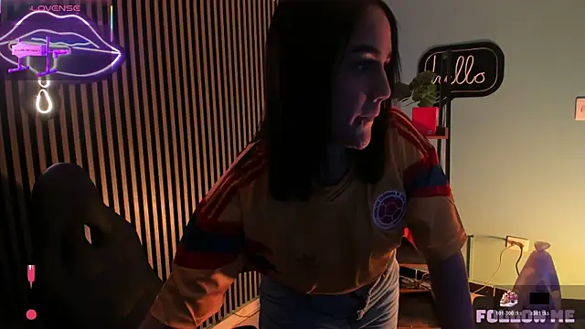 emily_robeerts webcam