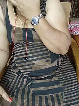 silky_rose29 webcam
