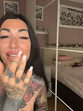 mireiavegaa webcam