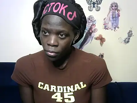 Skinygal webcam