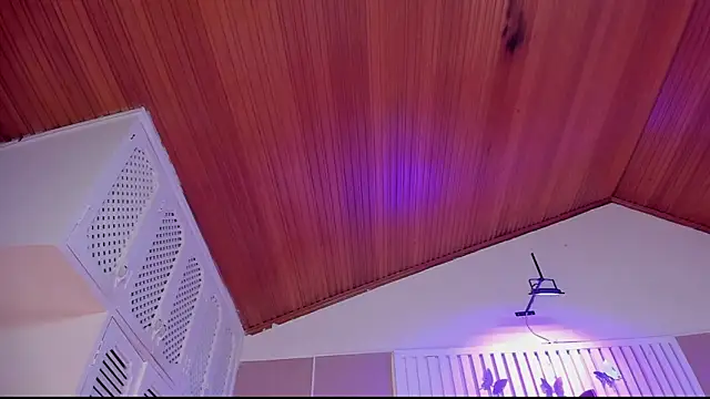 mia_vanegas webcam