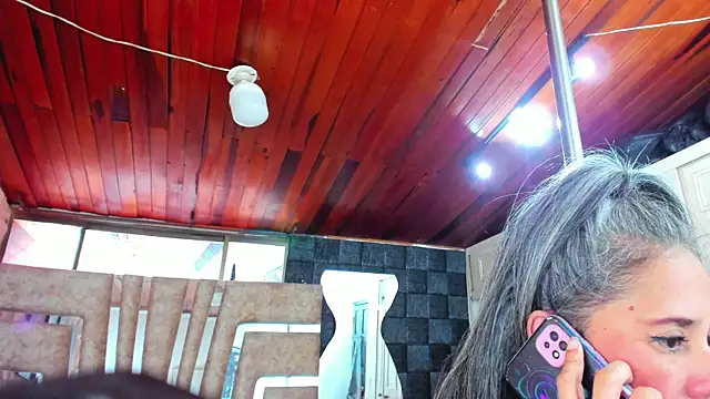 cute_sassy webcam