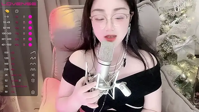 Monica-666888- webcam