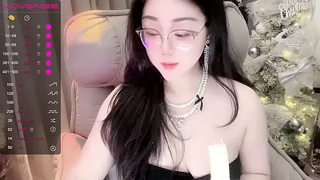 Monica-666888- webcam