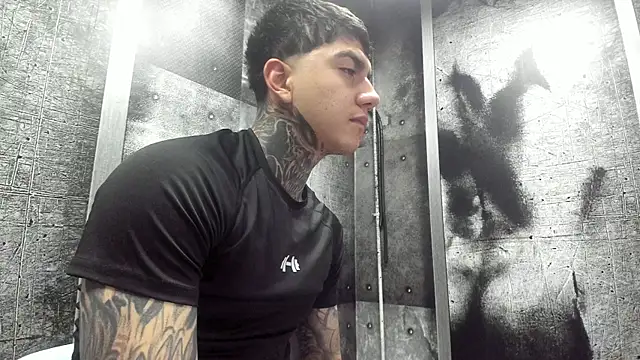 Gury_tattoo webcam