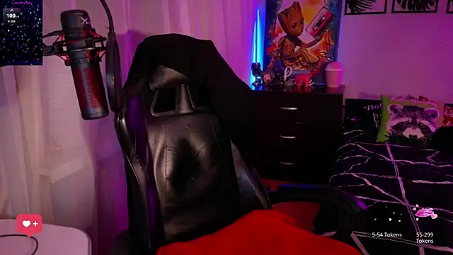 LadyLLS webcam