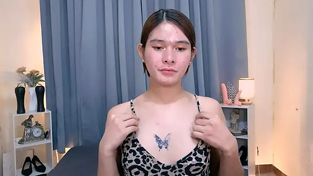 Mimi_Mckinley webcam