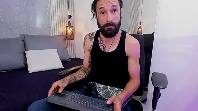 Hisoka_011 webcam