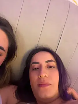 Antonella_Julieta webcam