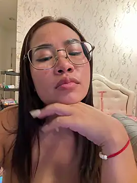 Ponthip webcam