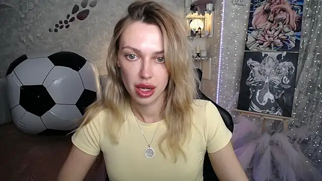 NickyAdamidi webcam