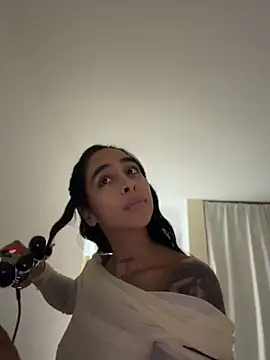 sophierooy22 webcam