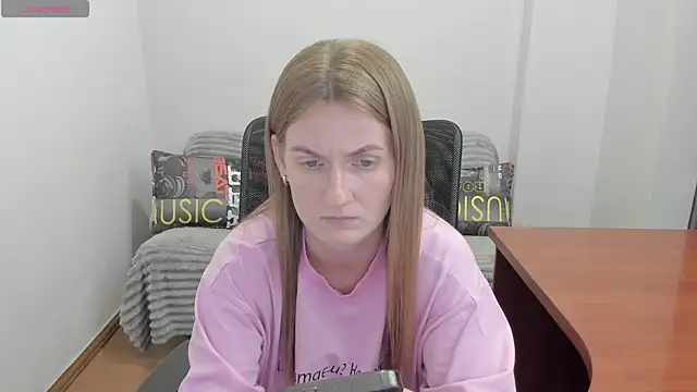 Alisha_Skyes webcam