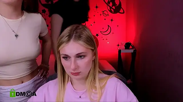 riley_sanders webcam