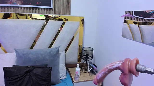 Luna_Naughty1 webcam