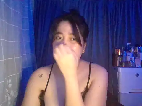Asianhotskinny webcam