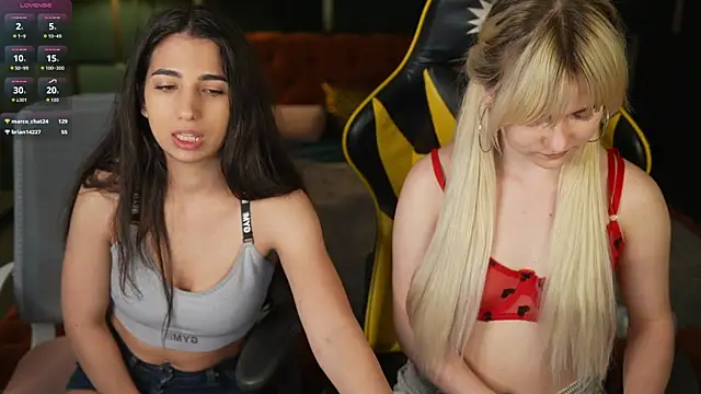 Ava_kiss054 webcam