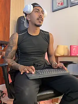 Latinmoster_boss webcam