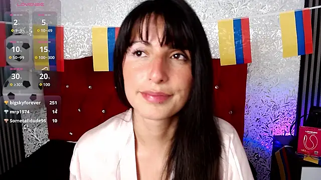 MiaVelasquez01