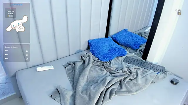 sky_velvet webcam