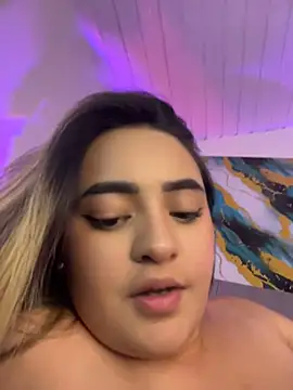 Antonella_Julieta webcam