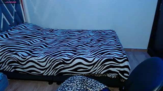 paula_lopez__ webcam