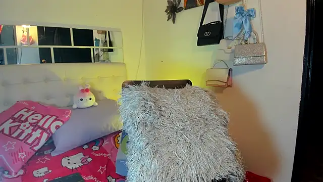 MiaEvans0 webcam