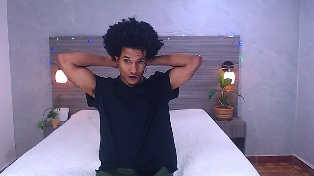 Dilan_Hall webcam
