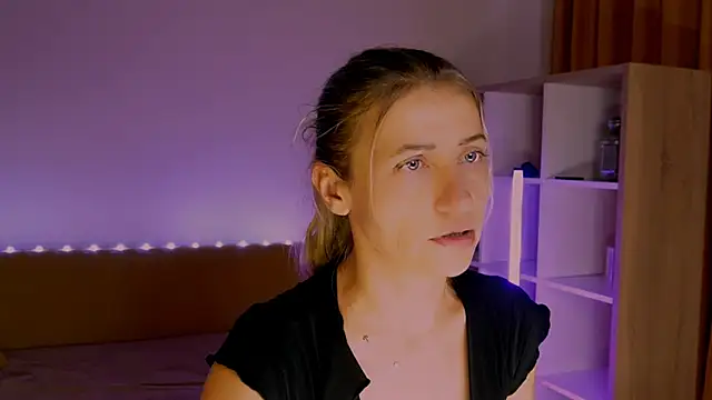 ZoeGrant webcam