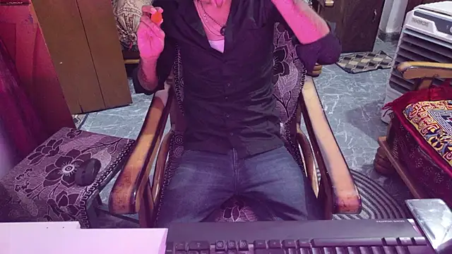 zihan777 - Zihan777's free webcam - UK Sex Cams