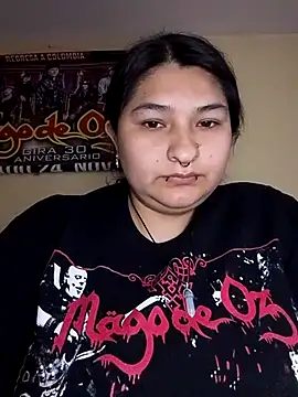 LauraHorny69