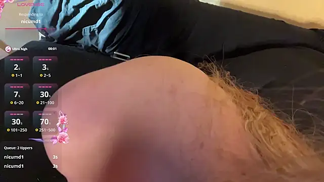 xXMelanieseXx webcam