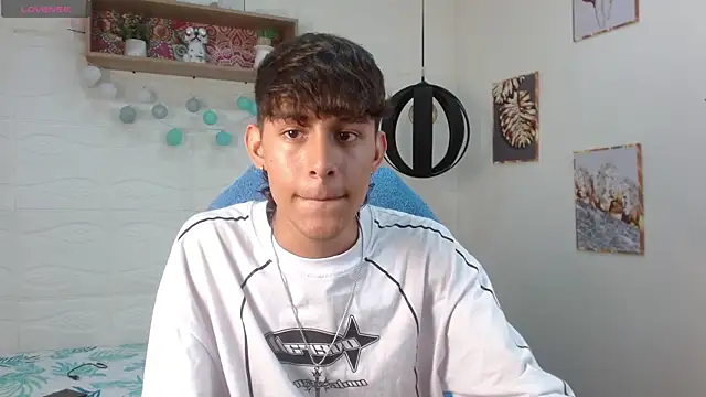 DraxBlade09 live cam on StripChat