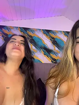 Antonella_Julieta webcam