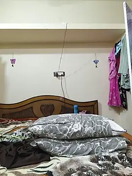 Tamil_Ishu webcam