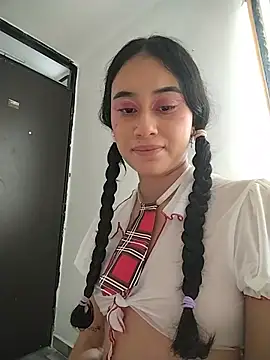 L0lita_Emi12 webcam