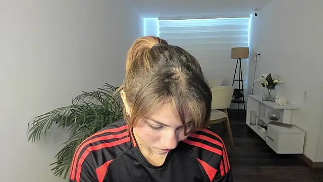 Ori_valentina webcam